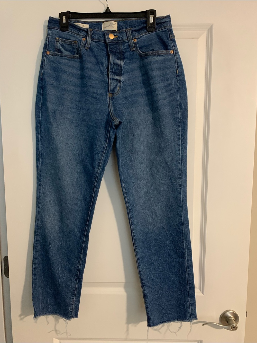 Universal Thread Medium Blue High-Rise Straight Jeans